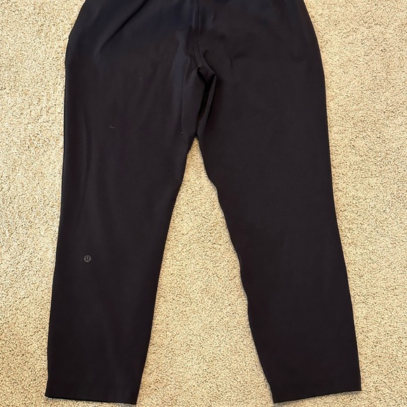 lululemon athletica Pants - Lululemon pace rival crop EUC size 10